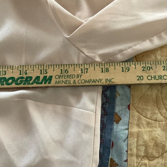 Seventh Avenue design studio, New York and company blouse - Picture 4 of 8